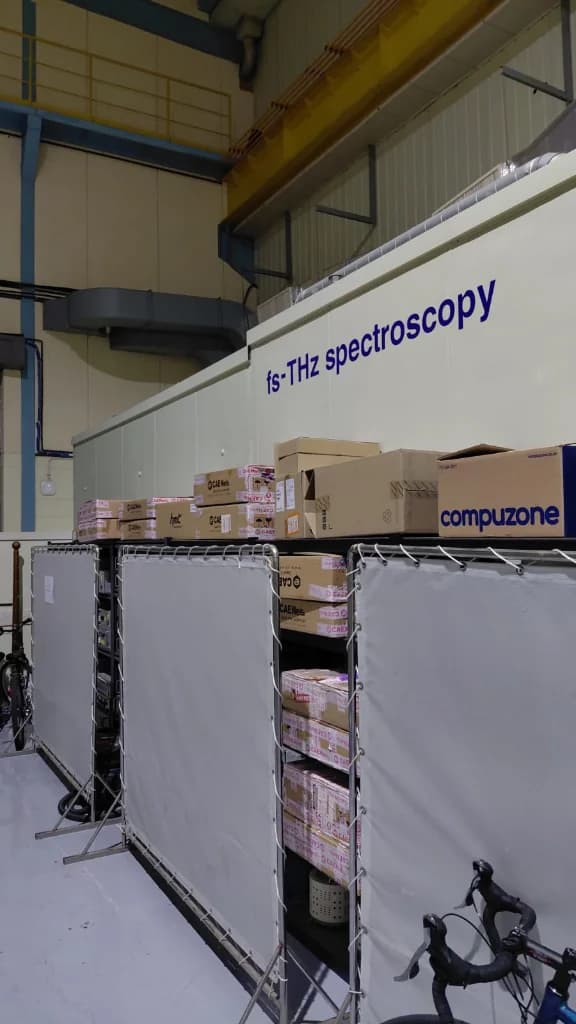fs-THz Spectroscopy Facility